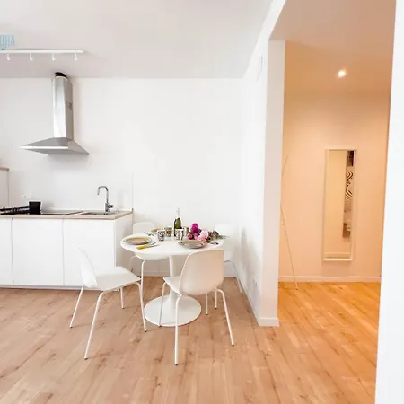 Ferienwohnung Lazzaretto Vecchio 22 Tirabora Short Rent Triest Exterior foto