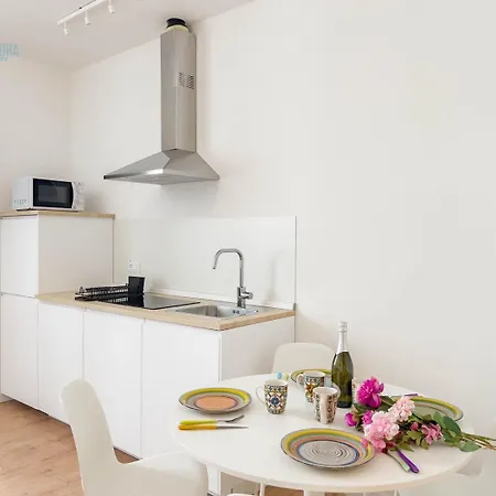 Ferienwohnung Lazzaretto Vecchio 22 Tirabora Short Rent Triest Exterior foto