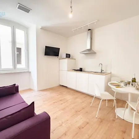 Ferienwohnung Lazzaretto Vecchio 22 Tirabora Short Rent Triest Exterior foto