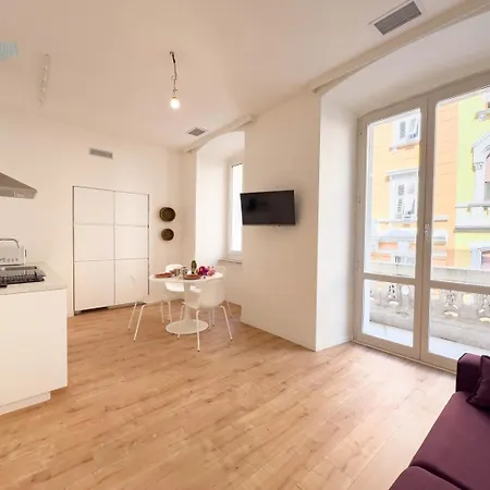 Ferienwohnung Lazzaretto Vecchio 22 Tirabora Short Rent Triest Exterior foto